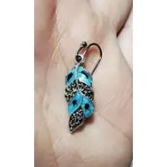 New - Leaf Design Dangle Earrings 925 Sterling Silver Plating - Picture 7 of 7